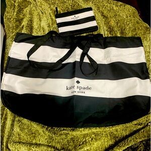 Kate Spade Tote with pouch